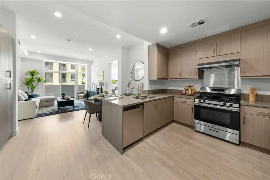 168 S Monterey Street #310, Alhambra, CA 91801 - Image #2