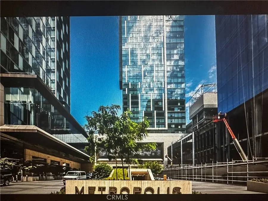 889 Francisco Street #2601, Los Angeles, CA 90017 - #3