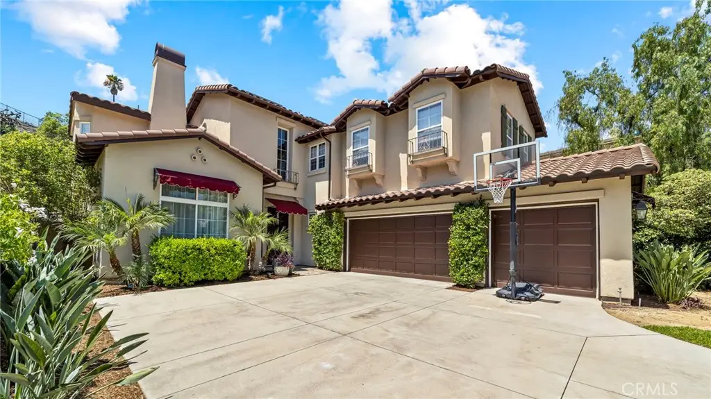 637 Chaparral Court, Altadena, CA 91001 - #1