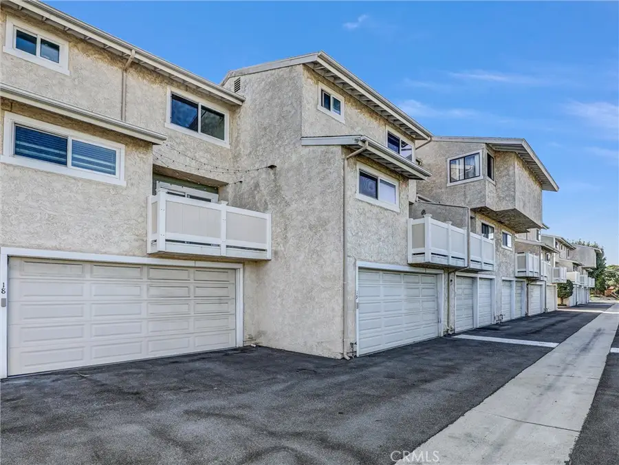 4325 W 182 Street #18, Torrance, CA 90504 - #2