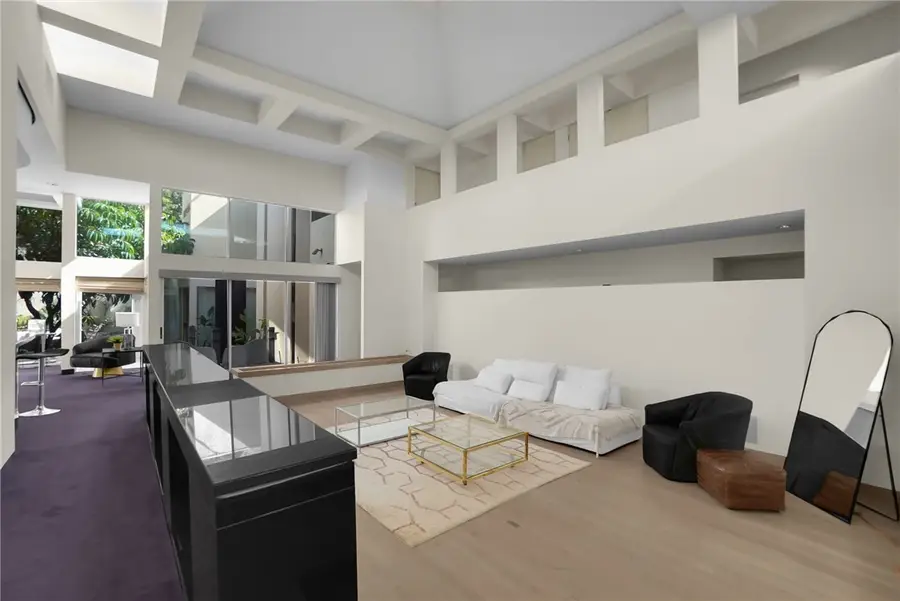 3016 Dona Susana Drive, Studio City, CA 91604 - Image #2