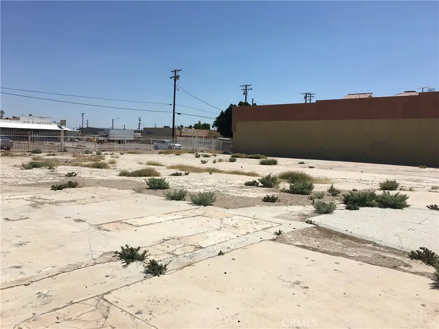 601 E Main Street, Brawley, CA 92227 - #2