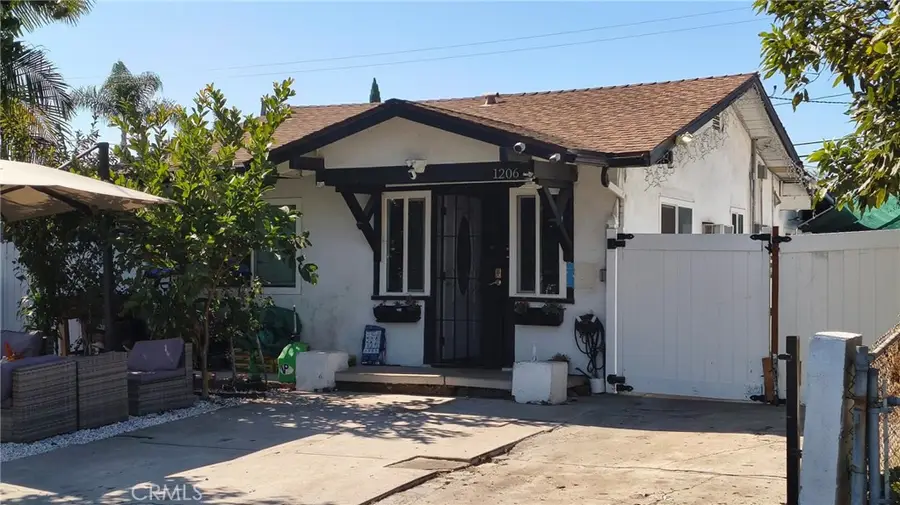 1206 S Shelton St, Santa Ana, CA 92707 - #2
