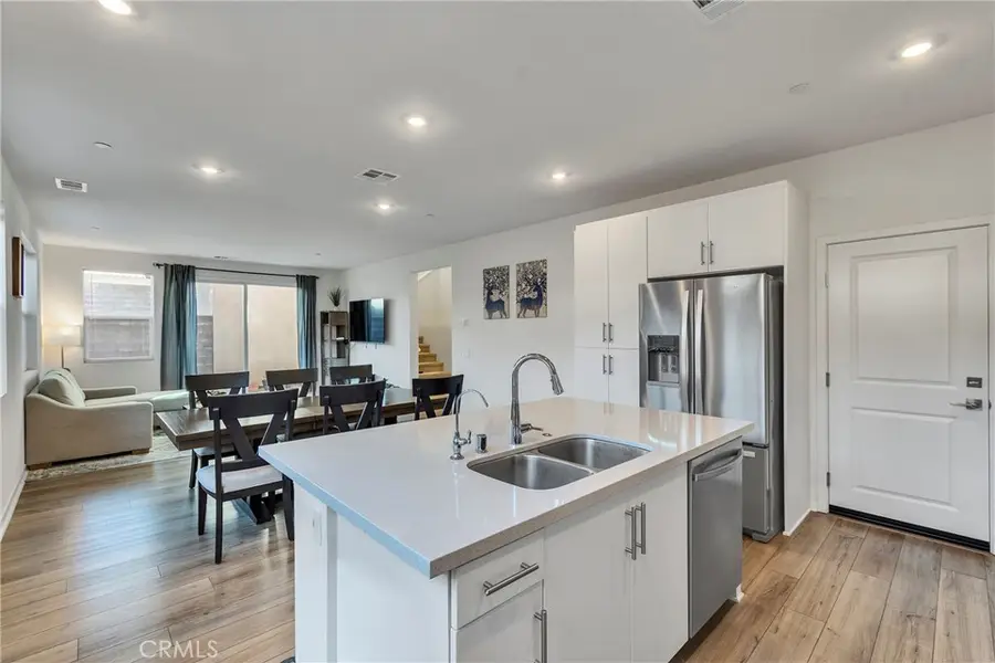 15946 Caterpillar Drive, Fontana, CA 92336 - Image #3