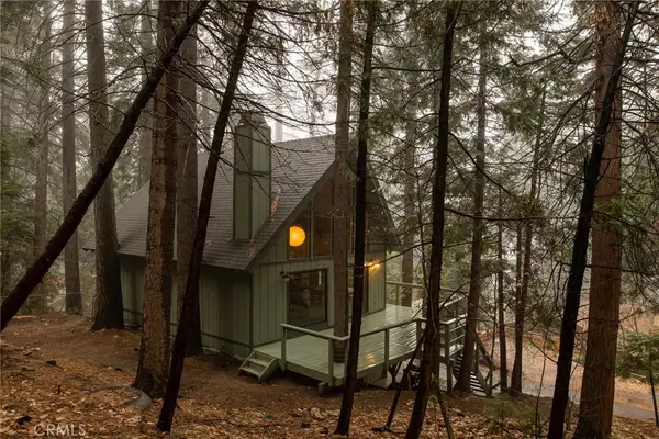 28443 Altamont Court, Lake Arrowhead, CA 92352