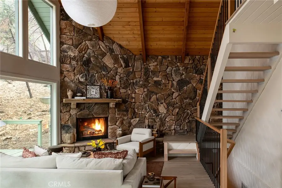 28443 Altamont Court, Lake Arrowhead, CA 92352 - Image #2