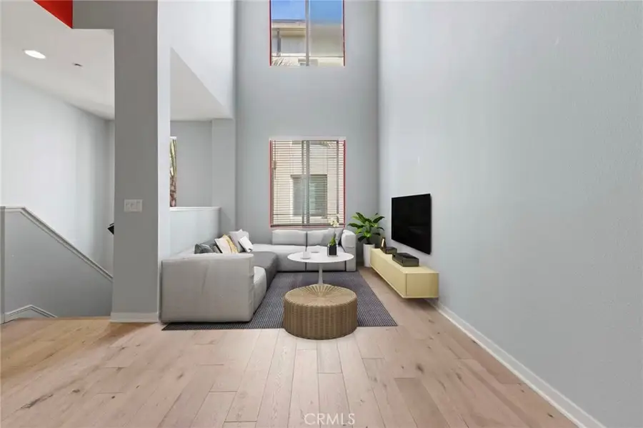 543 Rockefeller, Irvine, CA 92612 - Image #3