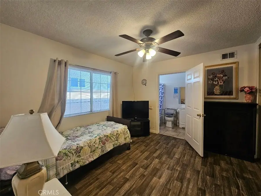 17441 Hiawatha Street, Granada Hills, CA 91344 - #2