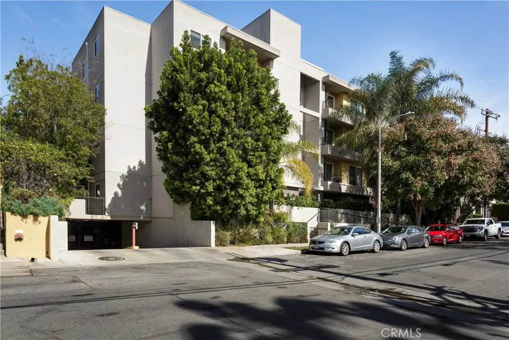 11115 Acama #101, North Hollywood, CA 91602 - #1