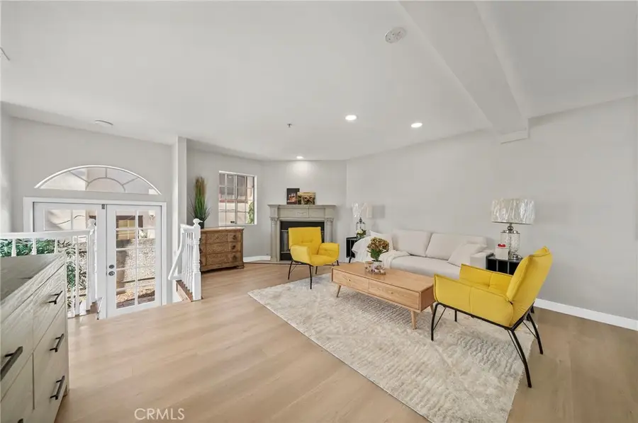 32 Damond #D, Arcadia, CA 91006 - #3