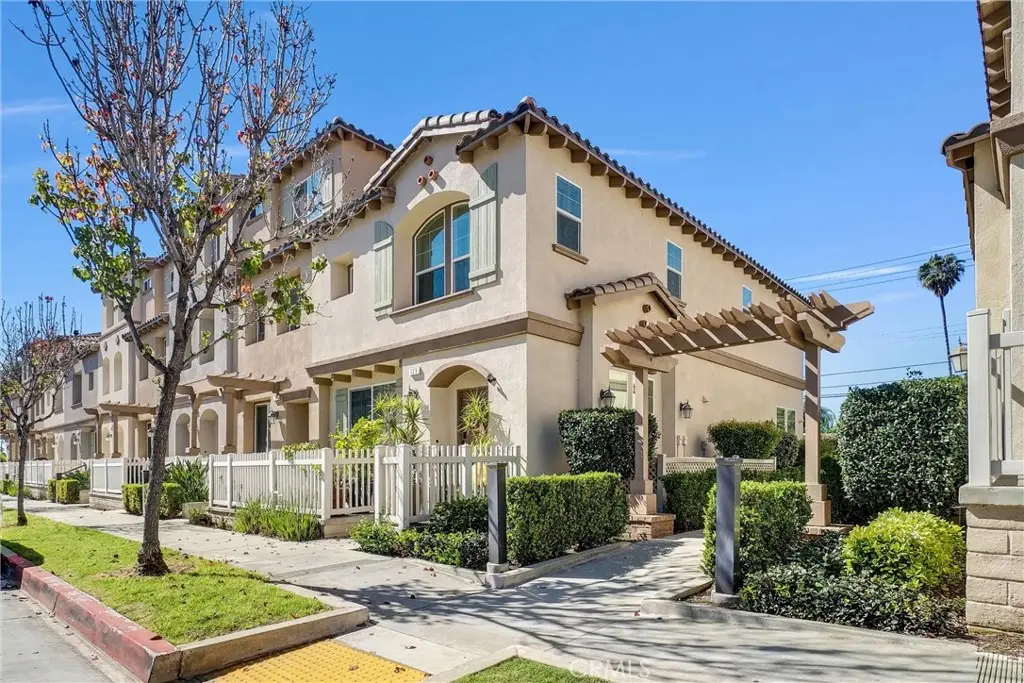 329 N Fenimore, Azusa, CA 91702 - #1