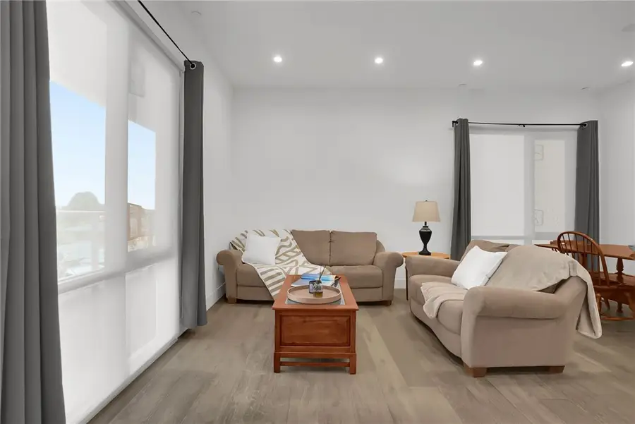 210 N Monterey Street #304, Alhambra, CA 91801 - #3