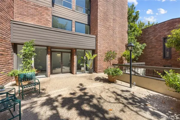 700 S Lake Avenue #109, Pasadena, CA 91106