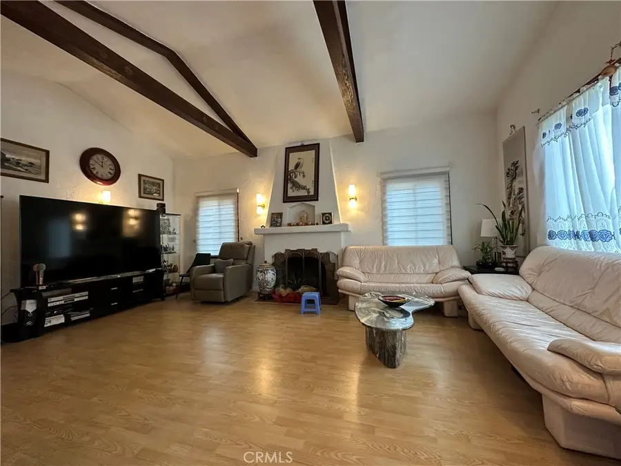 922 N Jackson, Glendale, CA 91207 - #2