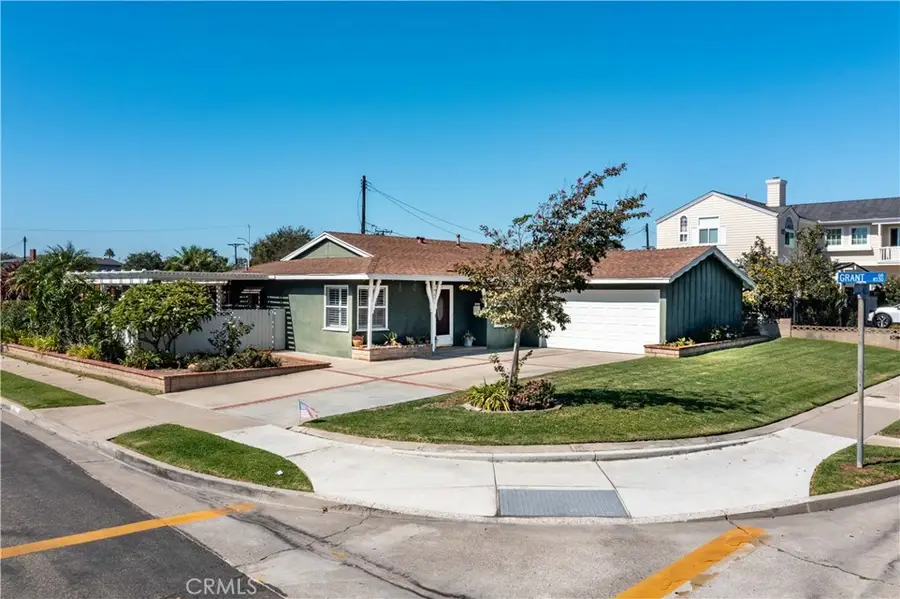 19271 Harding, Huntington Beach, CA 92646 - #2
