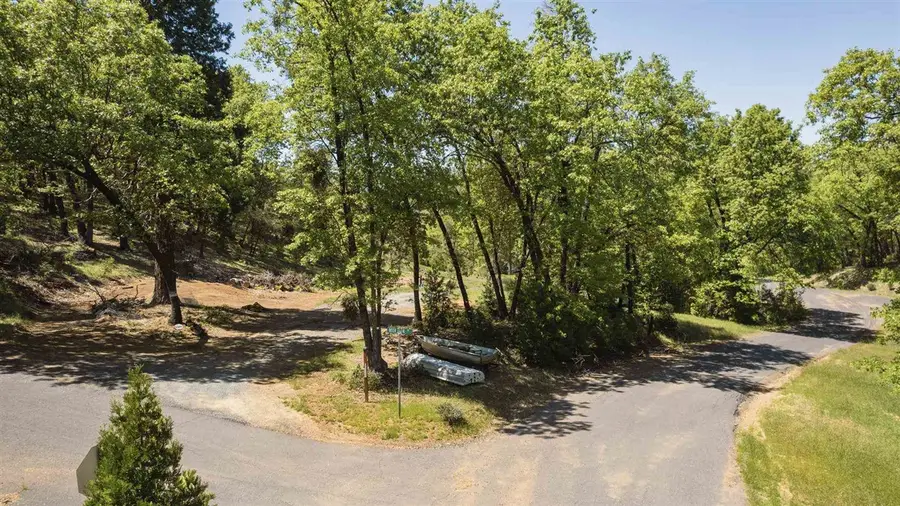 21850 Ferrari Road, Sonora, CA 95370 - Image #2