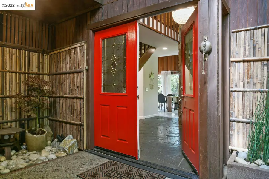 2835 Morley Dr, Oakland, CA 94611 - #3