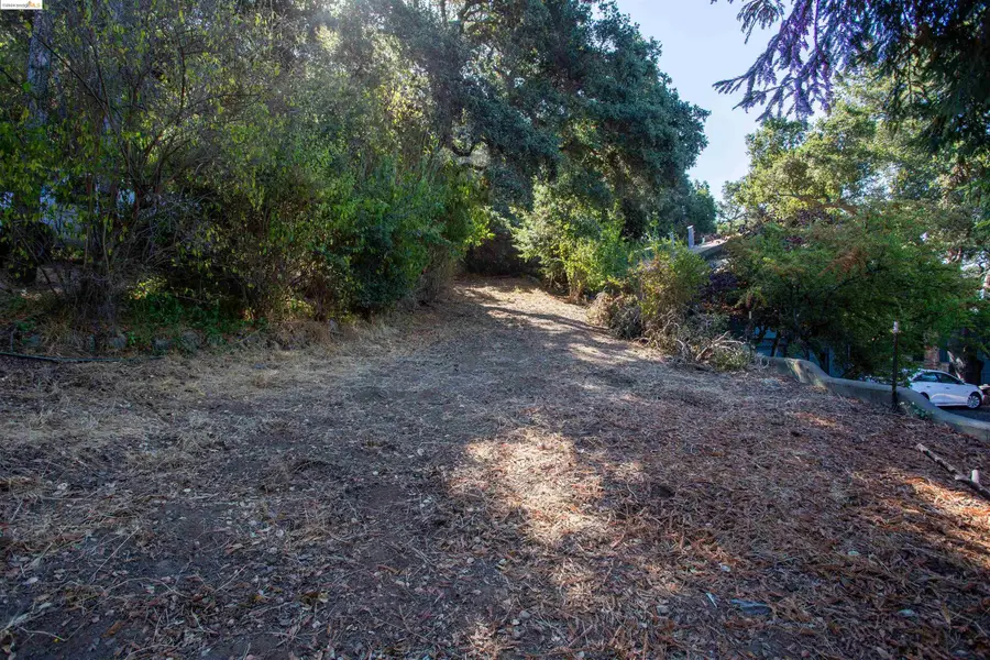 4224 Mountain View Ave, Oakland, CA 94605 - Image #2