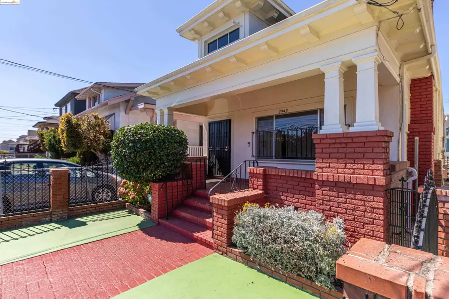 2943 Chestnut St, Oakland, CA 94608 - Image #3