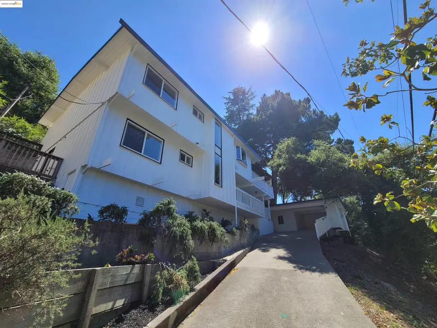 7030 Snake Rd, Oakland, CA 94611 - #3