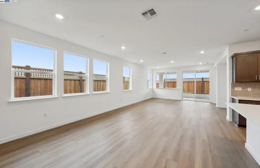 17822 Brightwood Avenue, Lathrop, CA 95330 - Image #3