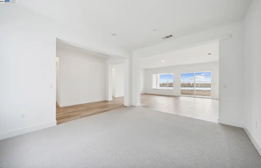 17637 Brightwood Avenue, Lathrop, CA 95330 - Image #3