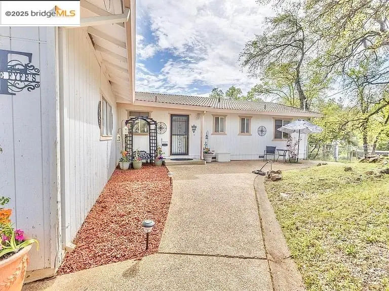 19846 Via Redonda, Sonora, CA 95370 - Image #2