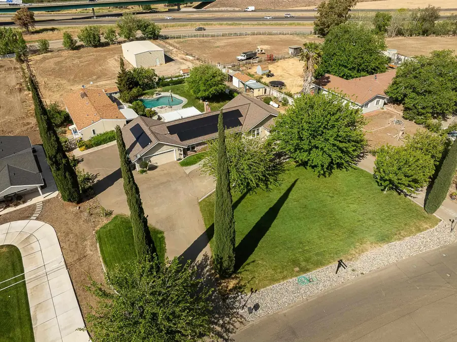 7737 Stearman Rd, Tracy, CA 95377 - Image #3
