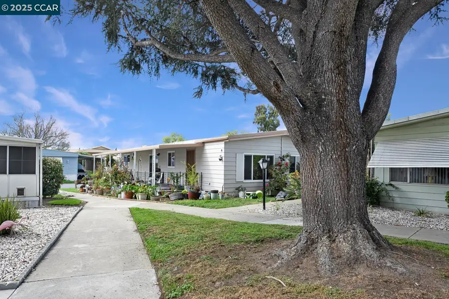 2031 Dalis Drive #48, Concord, CA 94520 - Image #2