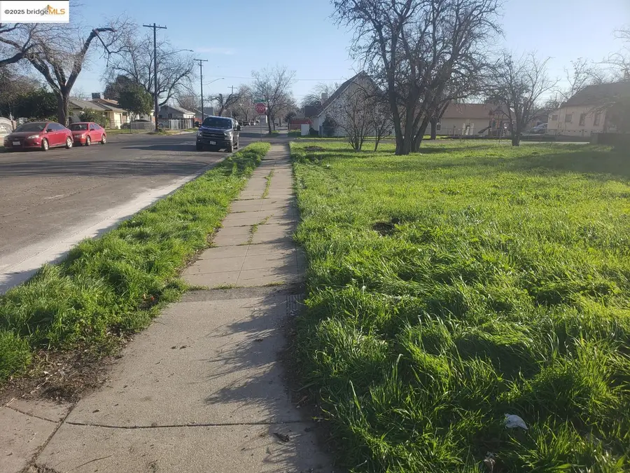 2387 E Lafayette St, Stockton, CA 95205 - Image #3