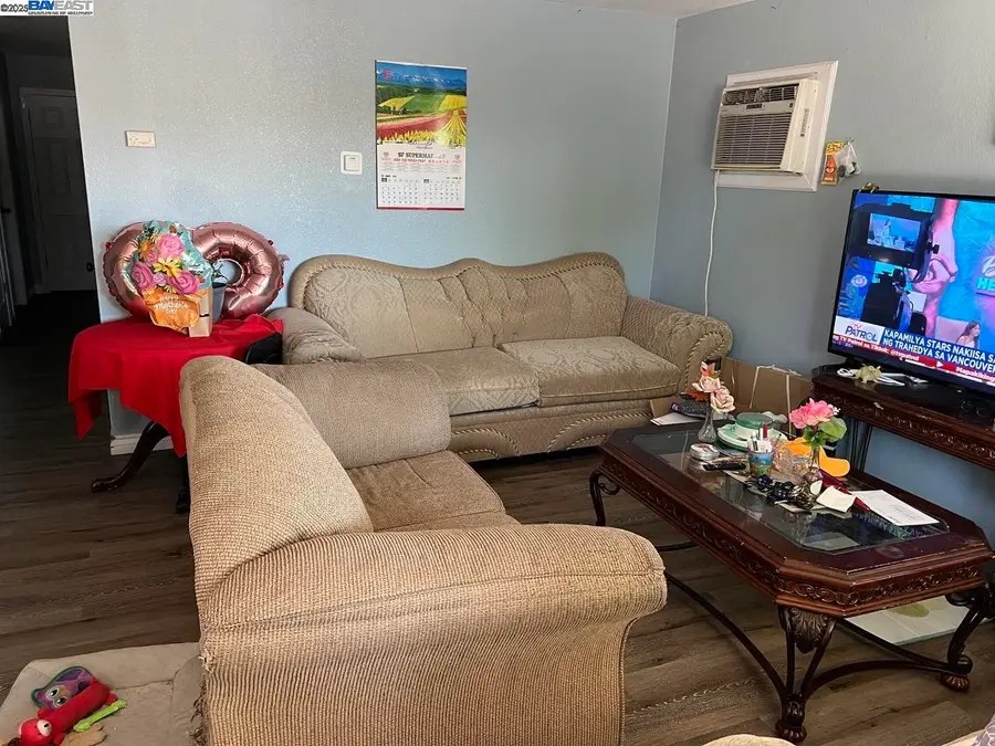 7025 Kermit Ln, Stockton, CA 95207 - Image #3