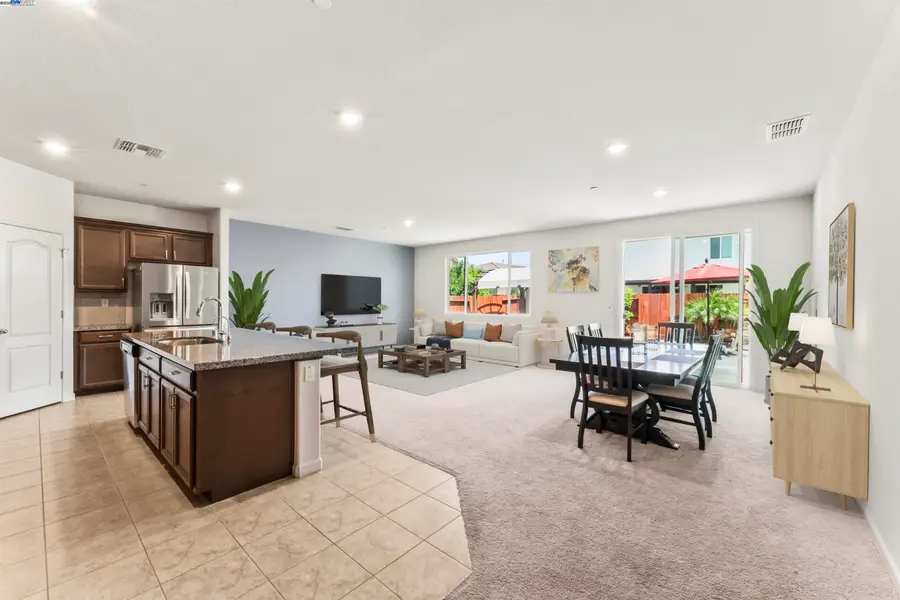 323 Sacramento St, Lathrop, CA 95330 - Image #3