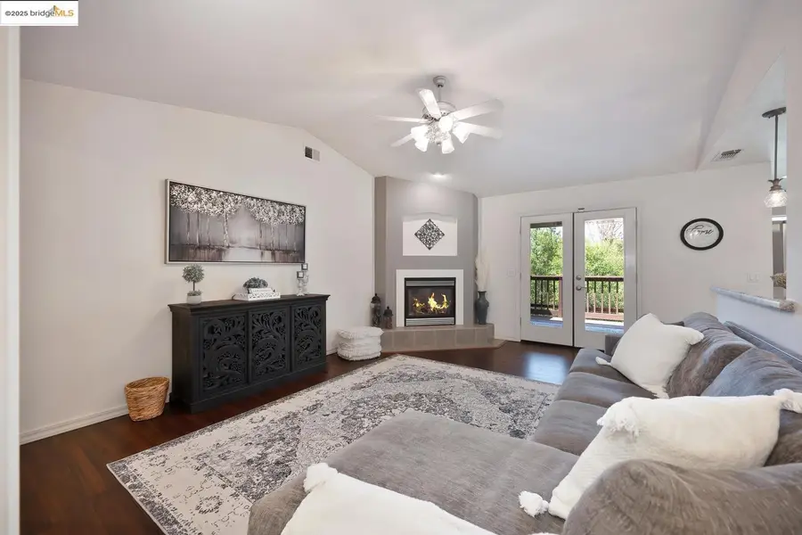 3196 Sudbury Rd, Cameron Park, CA 95682 - Image #3