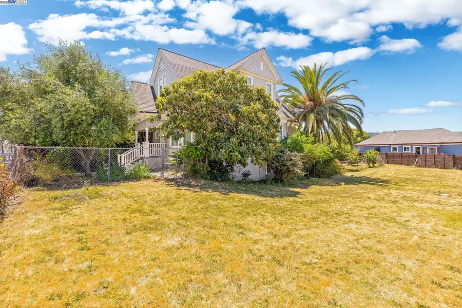 2207 E 21st St, Oakland, CA 94606 - Image #2
