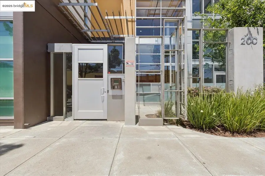 200 2nd St #309, Oakland, CA 94607 - Image #3
