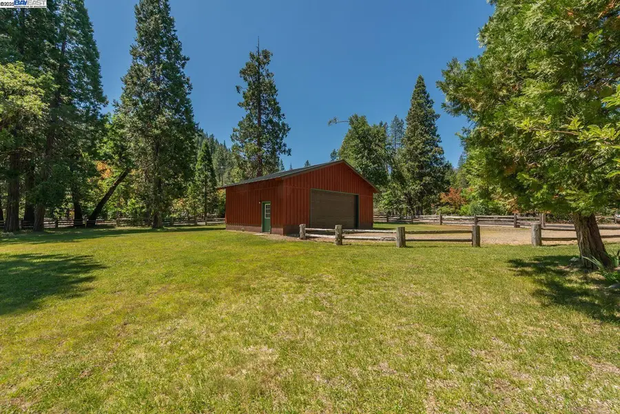 30 Dorleska Ct., Trinity Center, CA 96091 - Image #2