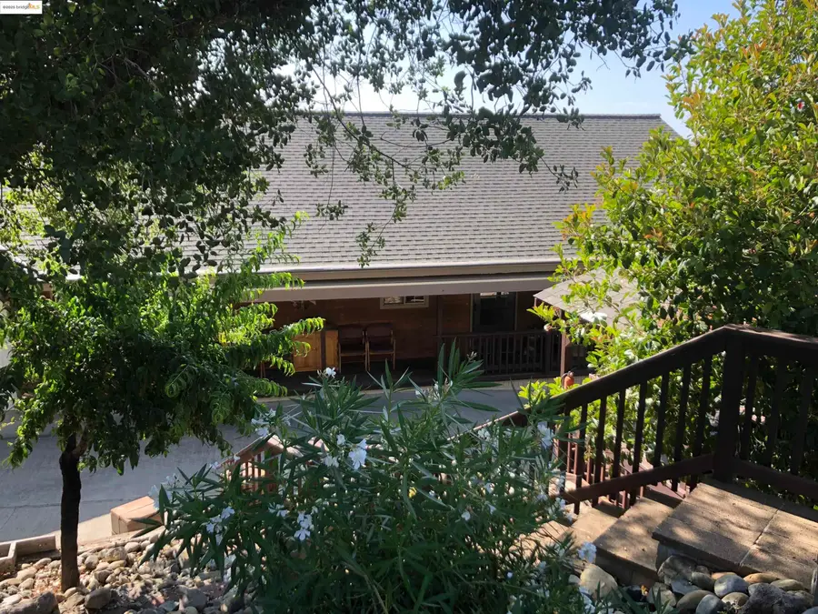 21239 Pokie Dr., Soulsbyville, CA 95372 - Image #2