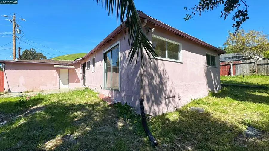 2464 Alamo St, Pinole, CA 94564 - Image #3