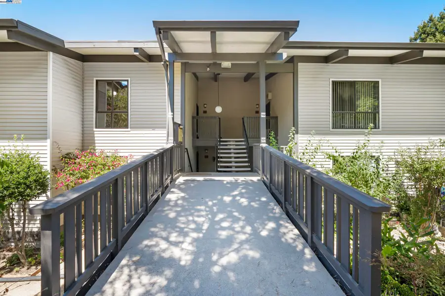 19100 Crest Ave #100, Castro Valley, CA 94546 - Image #2