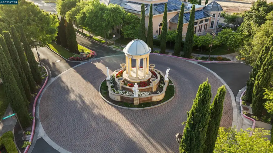 1233 Symphony Way, Vallejo, CA 94591 - Image #2