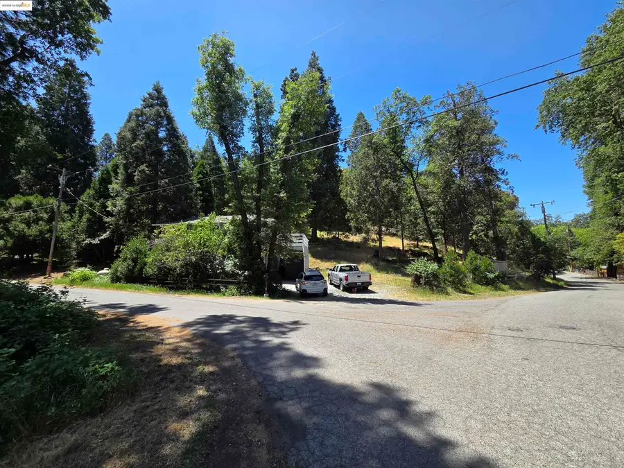 16581 S Creekside Dr, Sonora, CA 95370 - Image #3