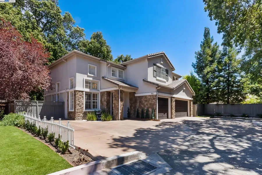192 Mayhew Way, Walnut Creek, CA 94597 - Image #2