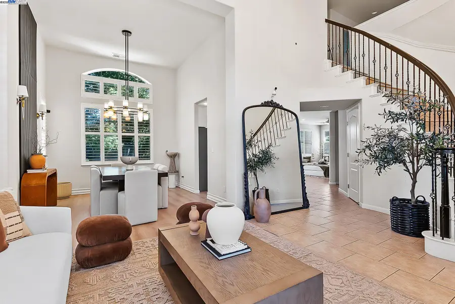 192 Mayhew Way, Walnut Creek, CA 94597 - Image #3