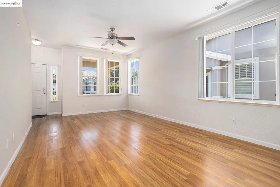 559 Quindell Way, Brentwood, CA 94513 - Image #2