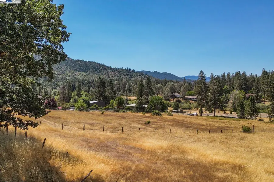 137 Salt Flat Rd, Lewiston, CA 96052 - Image #2