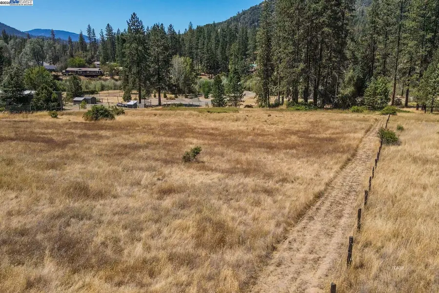137 Salt Flat Rd, Lewiston, CA 96052 - Image #3