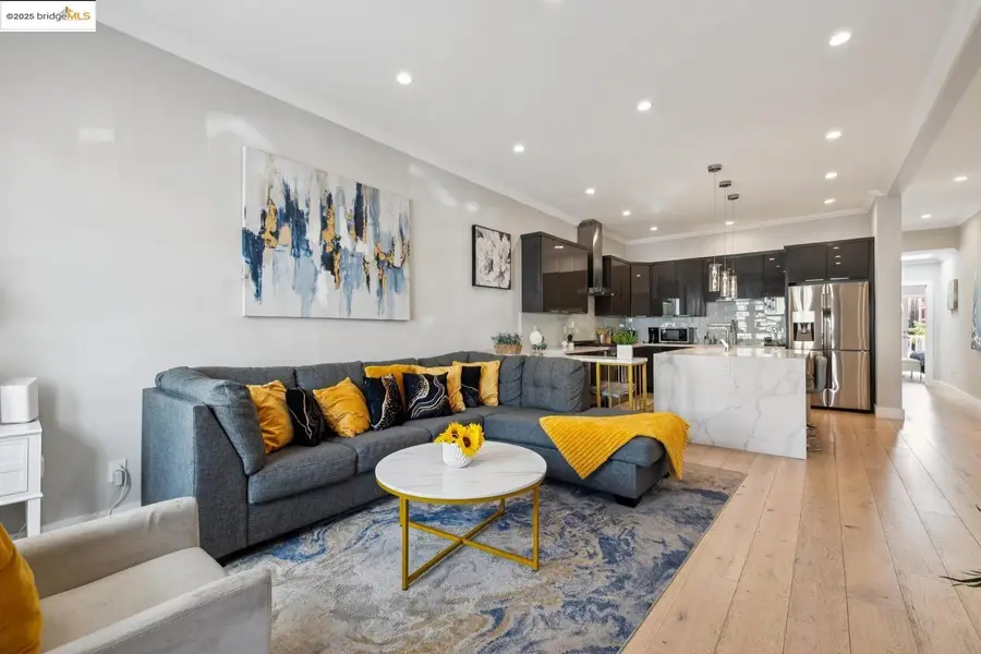 1537 Revere Ave, San Francisco, CA 94124 - Image #2