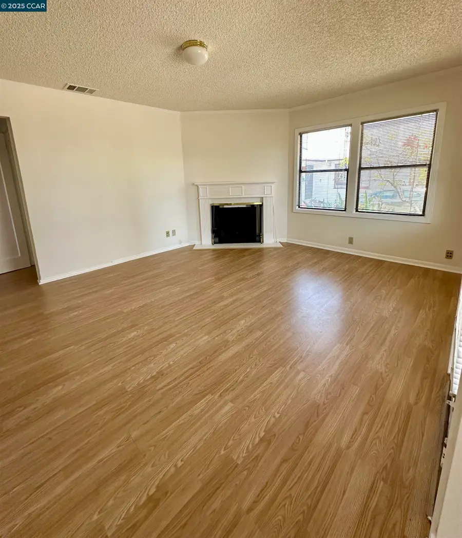 2062 Washington Ave, San Leandro, CA 94577 - #2