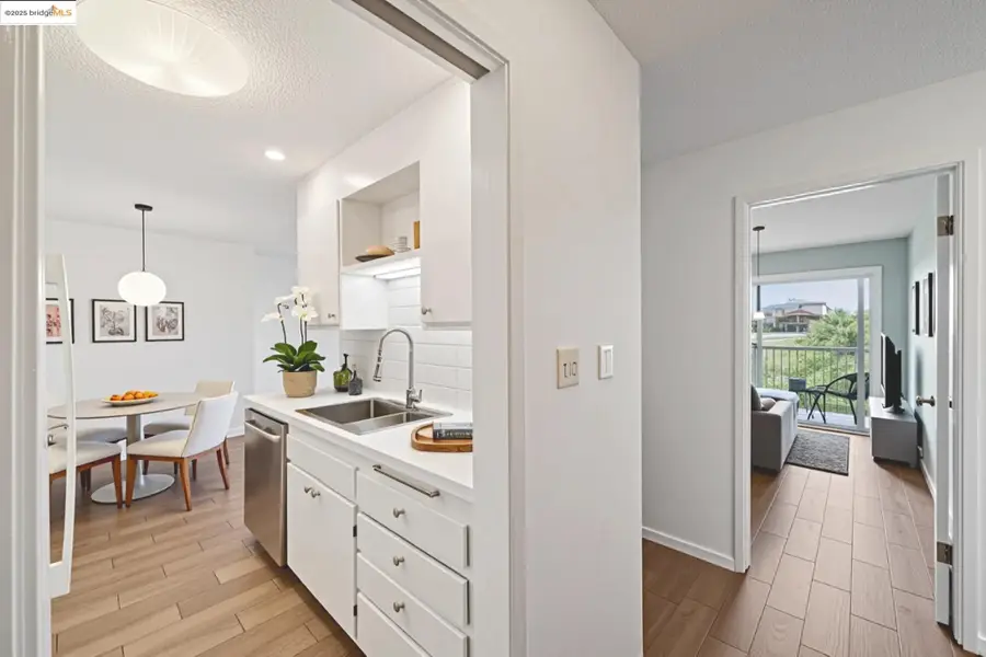 2 Panoramic Way #105, Berkeley, CA 94704 - Image #2