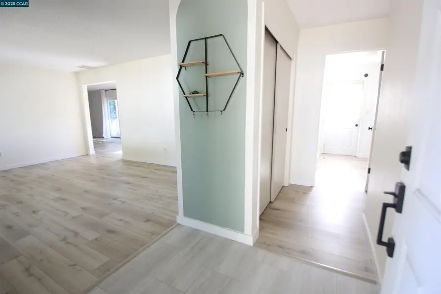 10 School St, Isleton, CA 95641 - Image #3